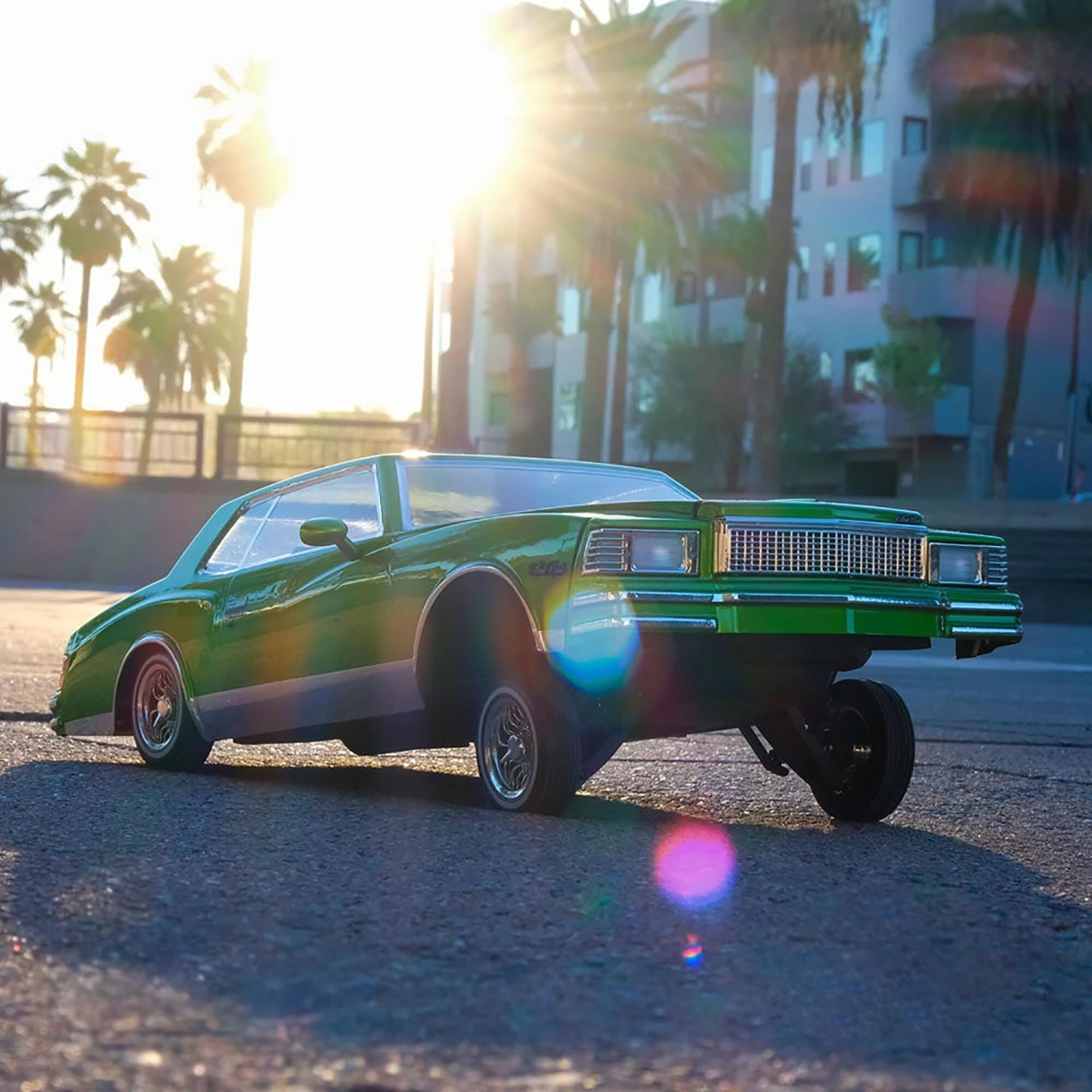 Outlet 🤩 Redcat Racing 1/10 1979 Chevrolet Monte Carlo Brushed 2WD Lowrider RTR, Green ✔️ 7 Outlet 🤩 Redcat Racing 1/10 1979 Chevrolet Monte Carlo Brushed 2WD Lowrider RTR, Green ✔️ - Image 7